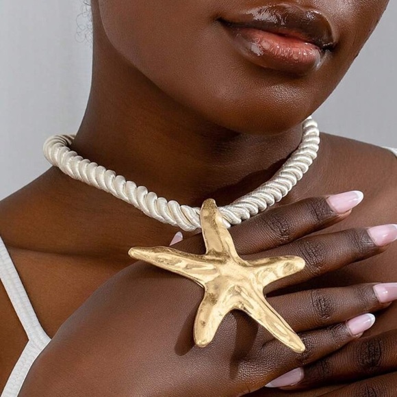 Zara Jewelry - Zara Starfish Gold Necklace